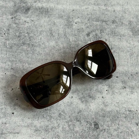 2000s CHANEL Brown Oversized Sunglasses w/ CC Logo Temples + Case - Picture 5 of 9